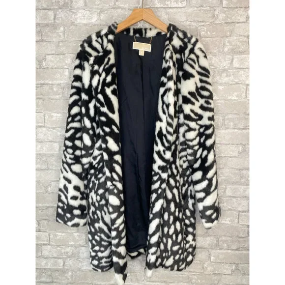 Michael Kors Size Xl White/Black Coat - Picture 4 of 6
